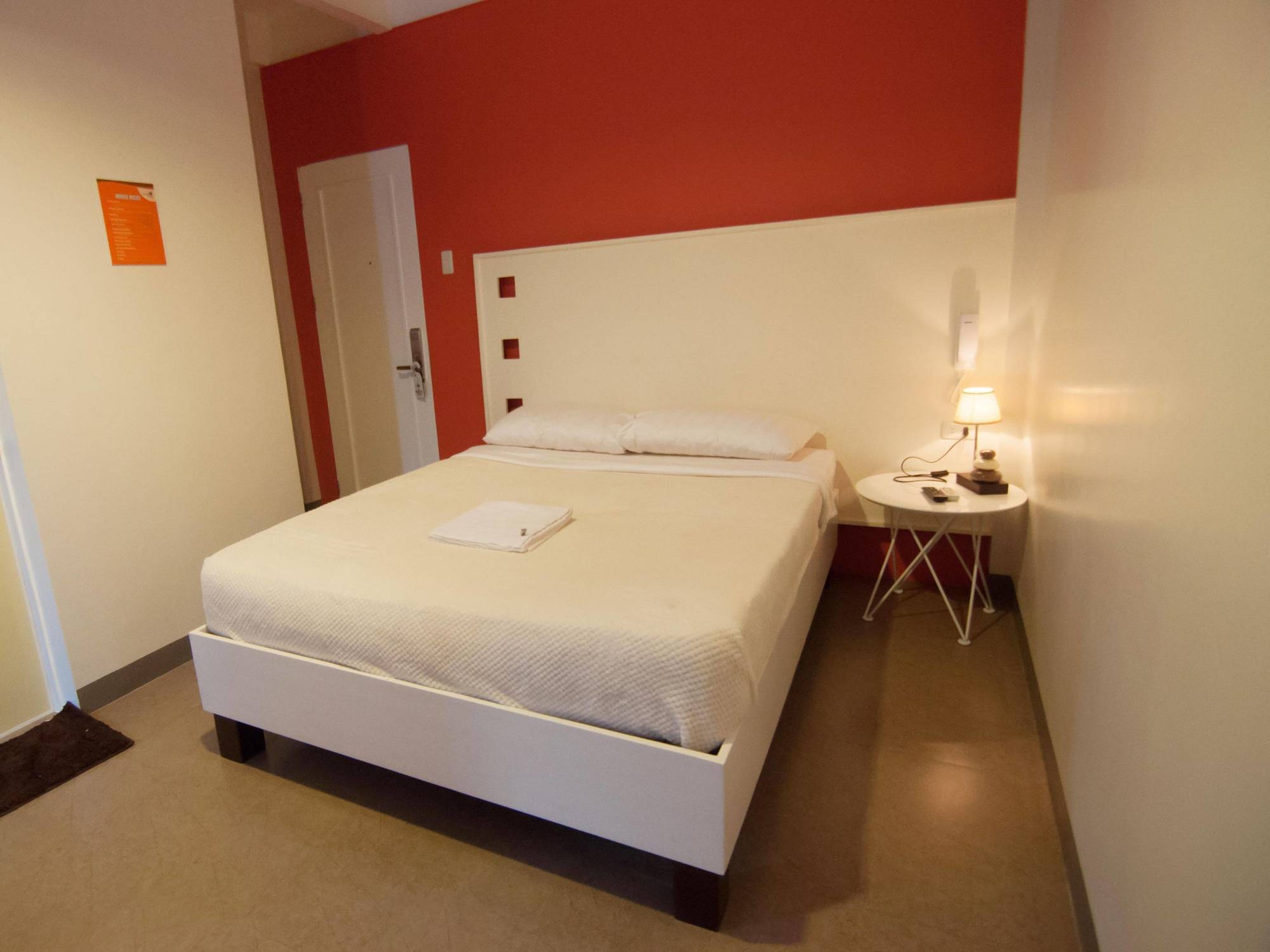 Avenue One Hotel Upper Digos Bagian luar foto